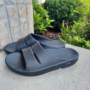 OOFOS Men's Black Slide Sandals Size 10